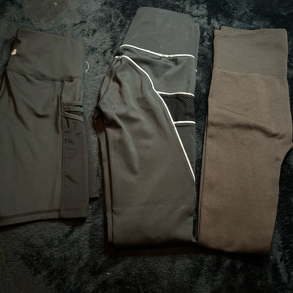 Woman’s biker shorts & leggings !! 🤍👖
